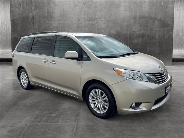 2015 Toyota Sienna XLE