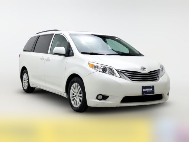 2015 Toyota Sienna XLE