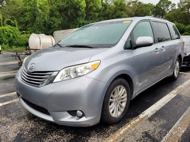 2015 Toyota Sienna XLE