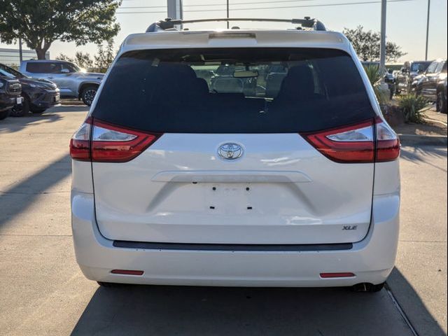 2015 Toyota Sienna XLE