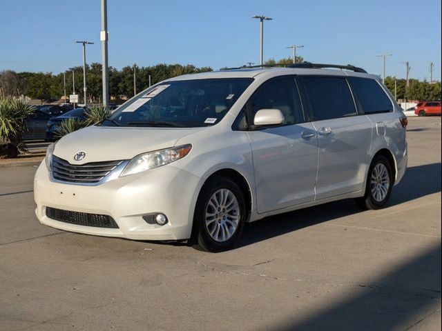 2015 Toyota Sienna XLE