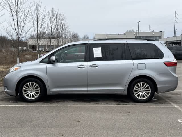 2015 Toyota Sienna XLE