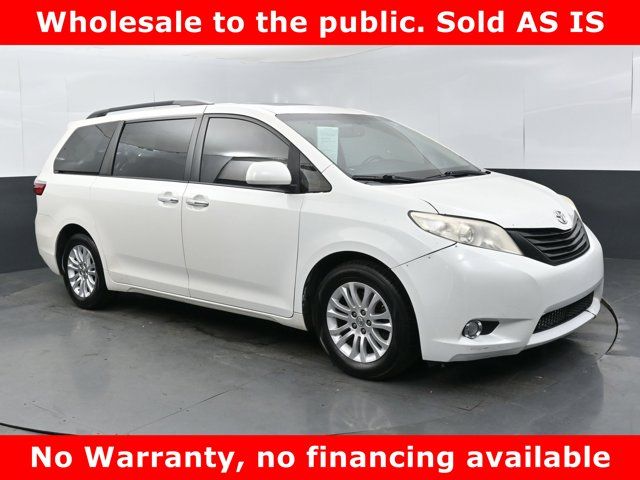 2015 Toyota Sienna XLE