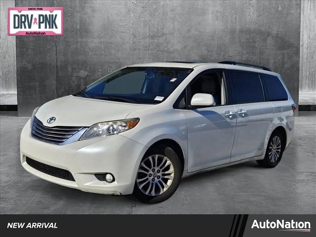 2015 Toyota Sienna XLE