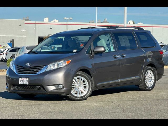 2015 Toyota Sienna XLE