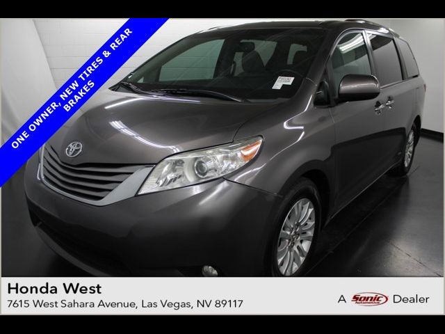 2015 Toyota Sienna XLE