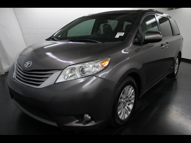 2015 Toyota Sienna XLE