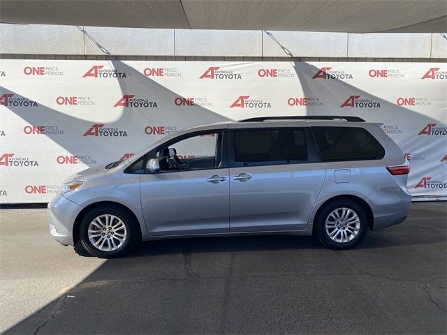 2015 Toyota Sienna XLE