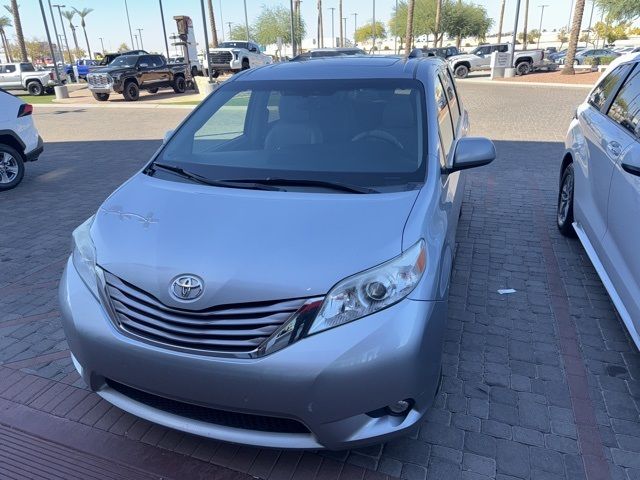 2015 Toyota Sienna XLE