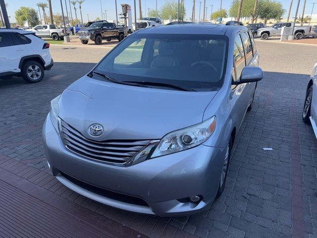 2015 Toyota Sienna XLE