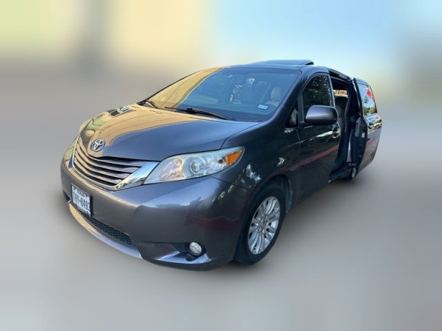 2015 Toyota Sienna XLE