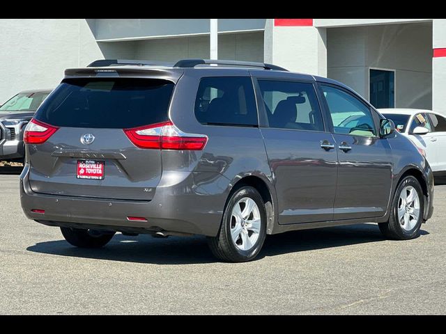 2015 Toyota Sienna XLE