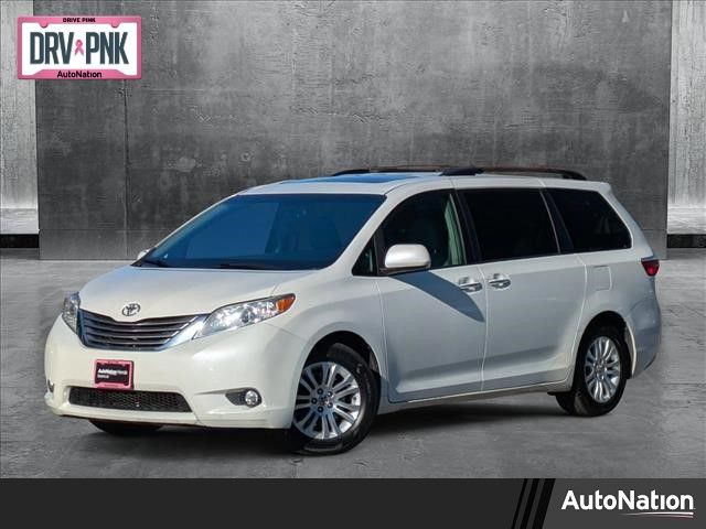 2015 Toyota Sienna XLE