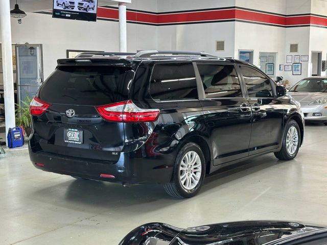 2015 Toyota Sienna XLE