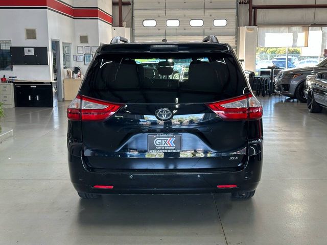 2015 Toyota Sienna XLE