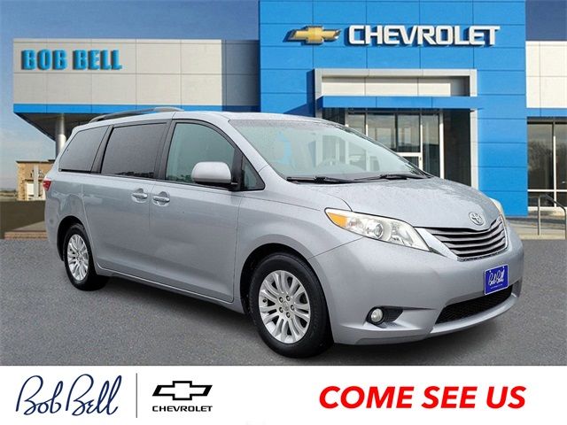 2015 Toyota Sienna XLE