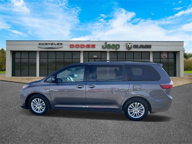 2015 Toyota Sienna XLE