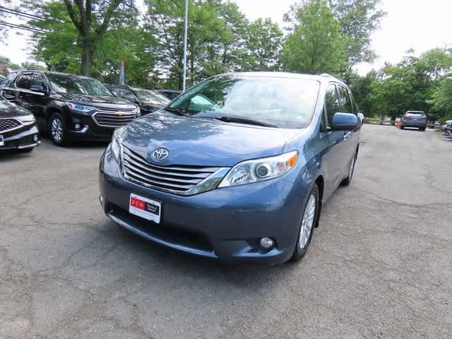 2015 Toyota Sienna XLE