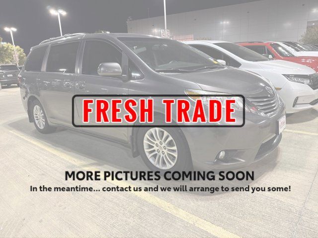 2015 Toyota Sienna XLE