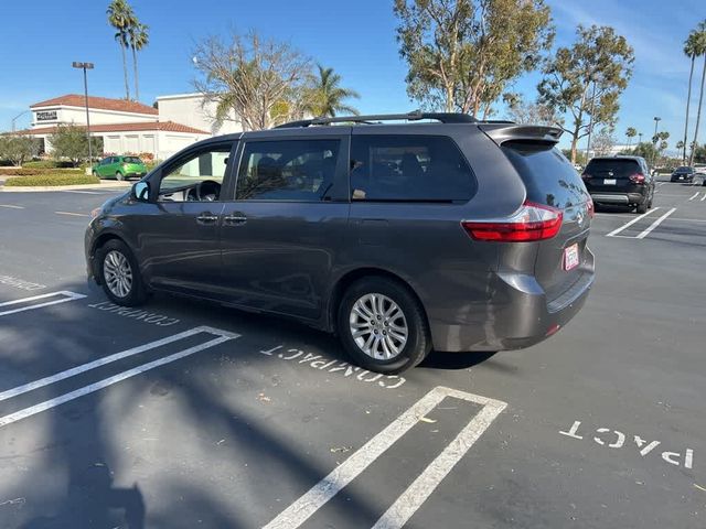 2015 Toyota Sienna XLE