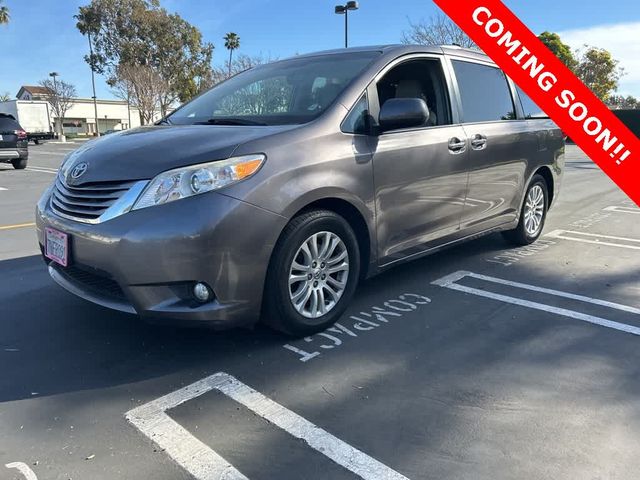 2015 Toyota Sienna XLE