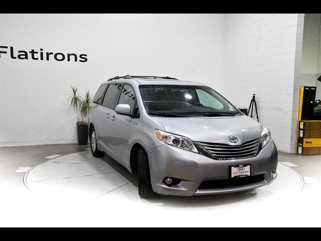 2015 Toyota Sienna XLE