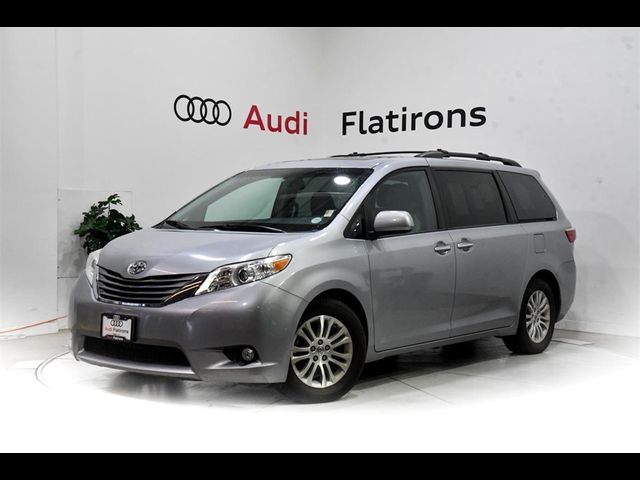 2015 Toyota Sienna XLE