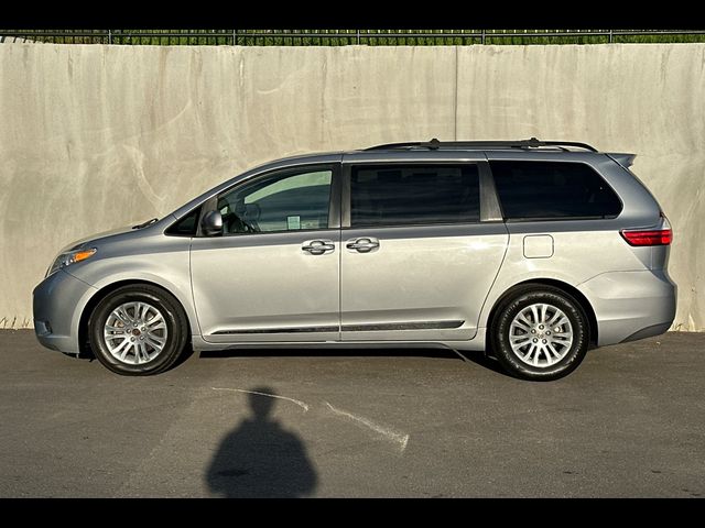 2015 Toyota Sienna XLE