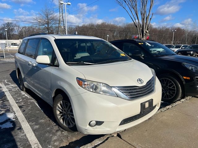 2015 Toyota Sienna 