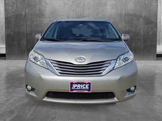 2015 Toyota Sienna XLE Premium