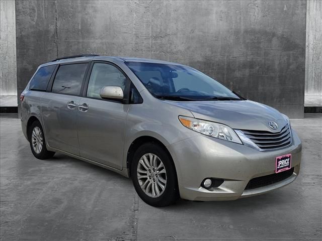 2015 Toyota Sienna XLE Premium