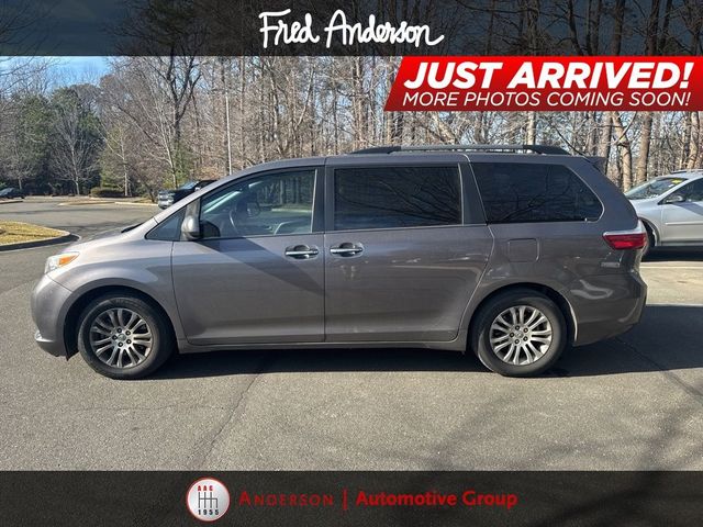 2015 Toyota Sienna 