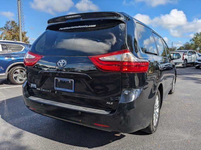 2015 Toyota Sienna XLE