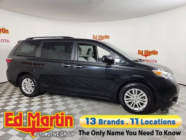 2015 Toyota Sienna XLE