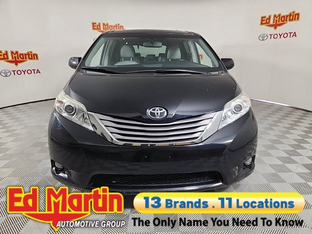 2015 Toyota Sienna XLE