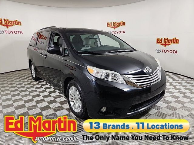 2015 Toyota Sienna XLE