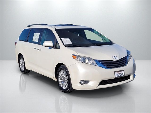 2015 Toyota Sienna 