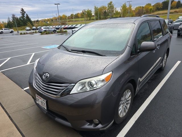 2015 Toyota Sienna XLE