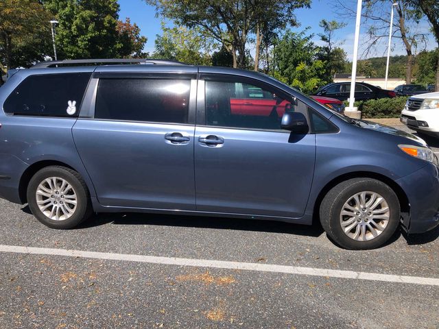 2015 Toyota Sienna XLE