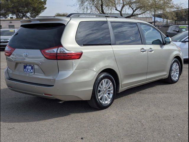 2015 Toyota Sienna XLE