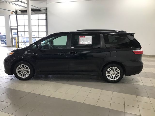 2015 Toyota Sienna XLE