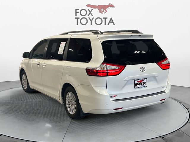 2015 Toyota Sienna XLE