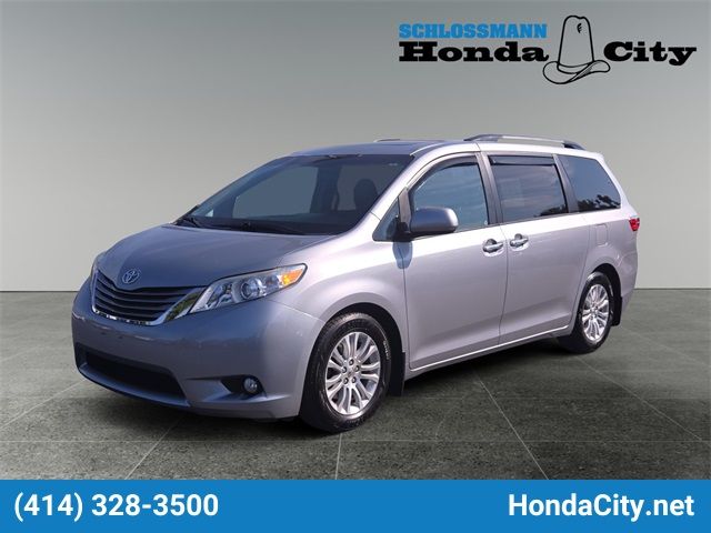 2015 Toyota Sienna XLE