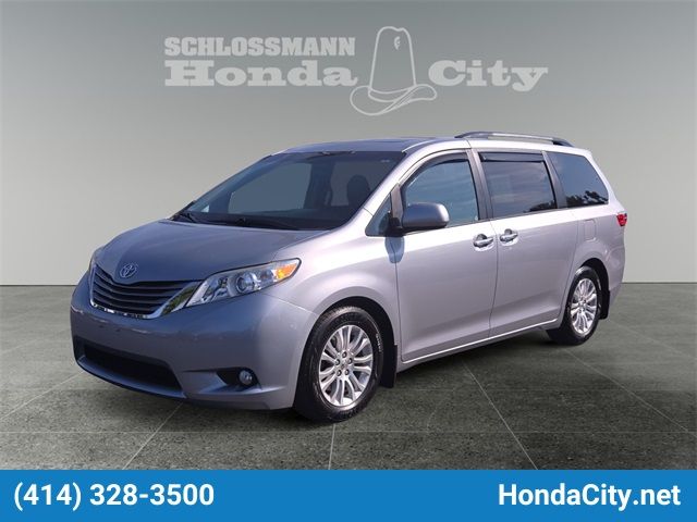 2015 Toyota Sienna XLE