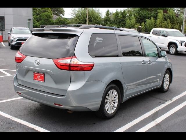 2015 Toyota Sienna 