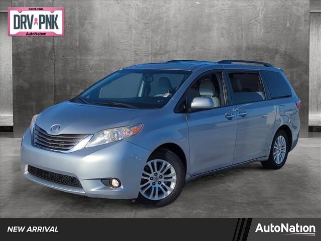 2015 Toyota Sienna XLE