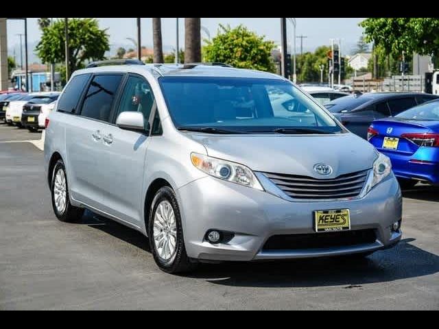 2015 Toyota Sienna XLE