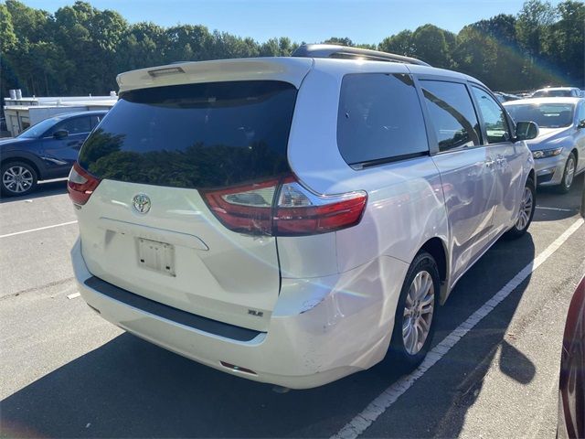 2015 Toyota Sienna XLE