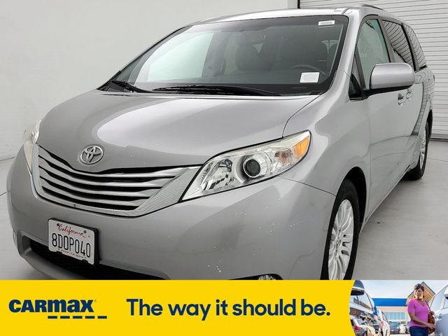 2015 Toyota Sienna XLE