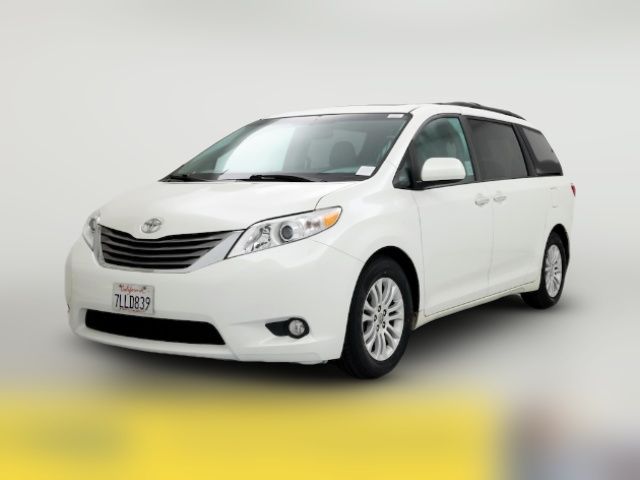 2015 Toyota Sienna XLE